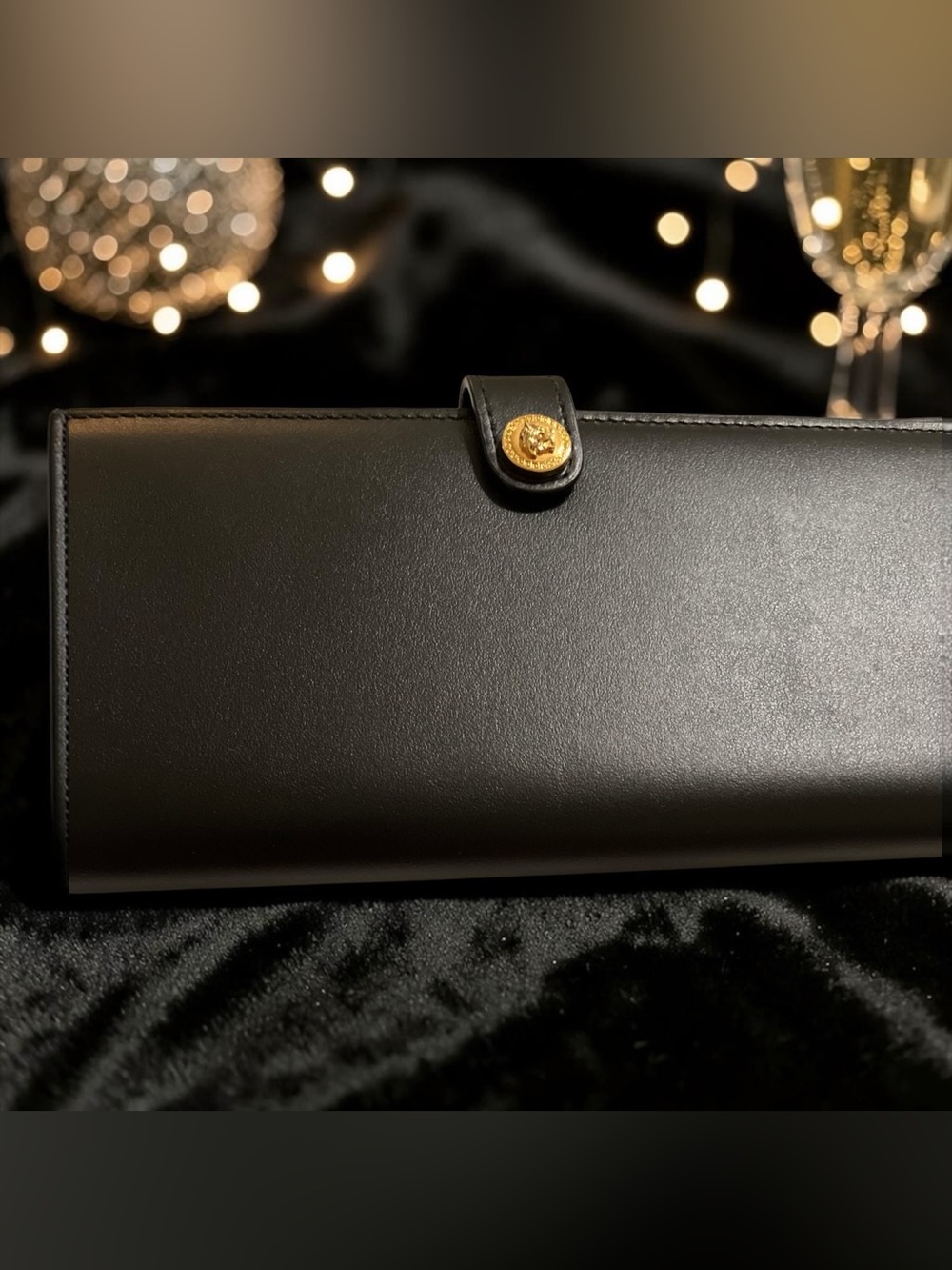 Versace NWOT La Medusa Black Calf Skin Women’s Wallet w Dustbag and COA